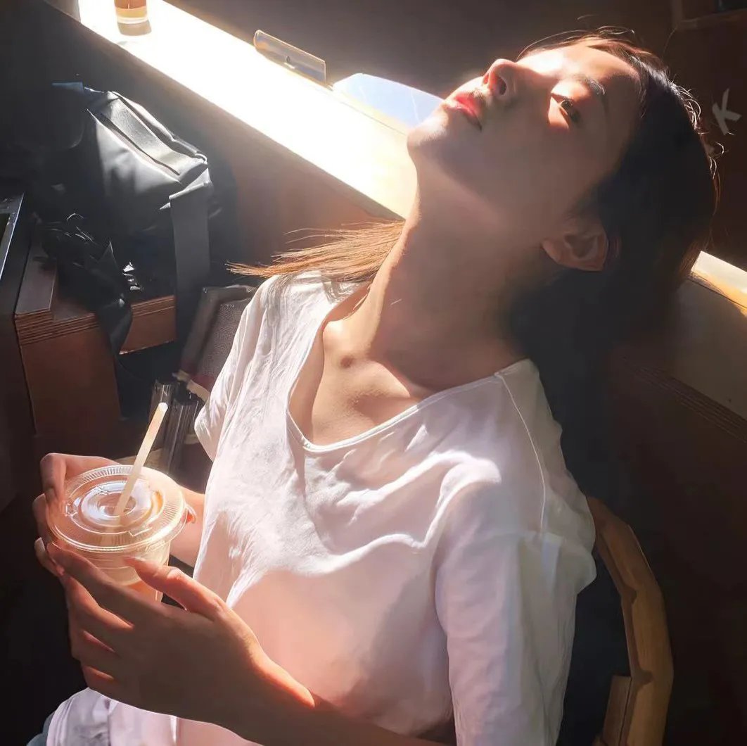 葛兰·麦斯威尔:上流浊水